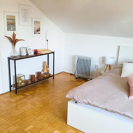 Appartement Dg R- Helle 2-zimmer Naehe Salzburg *