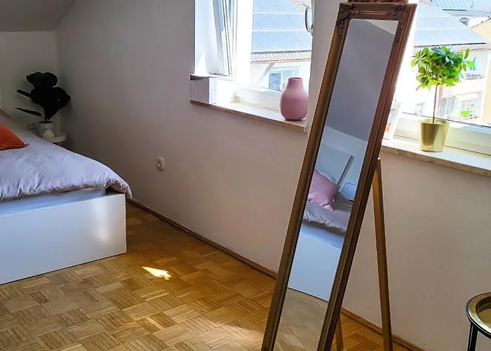 Dg R- Helle 2-zimmer Naehe Salzburg Appartement